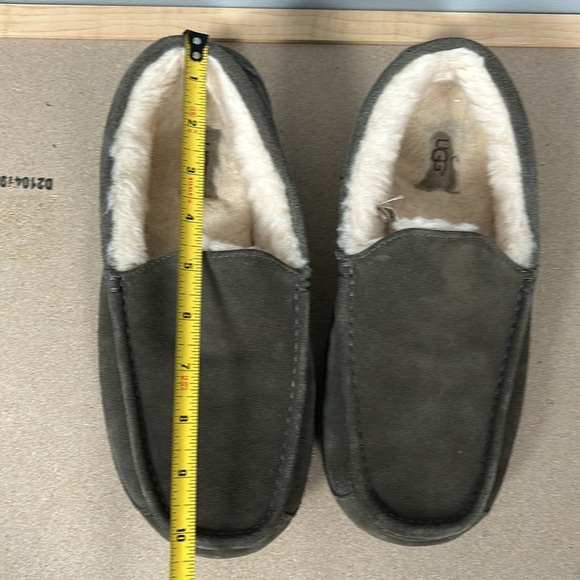 UGG men’s Ascot Slipper size 10 greenish color fleece lining - Picture 15 of 16